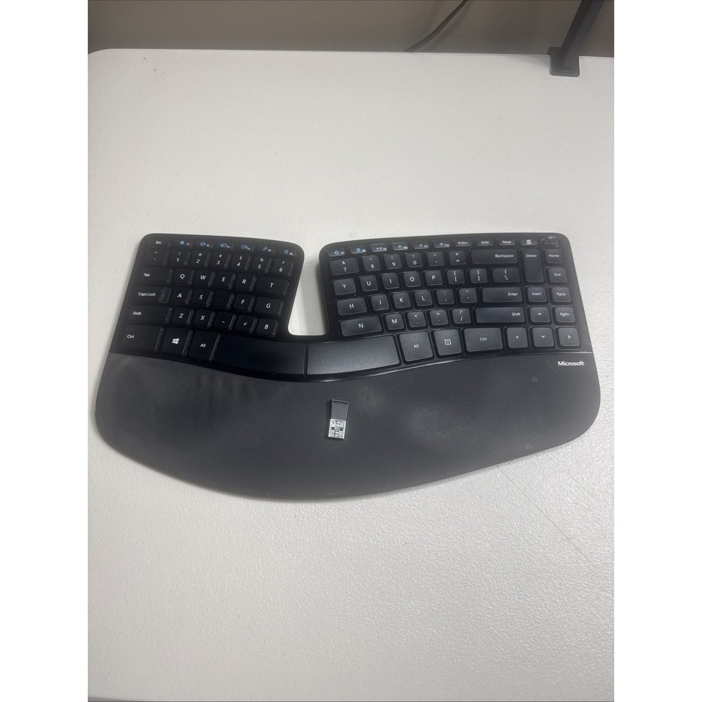 Microsoft Sculpt Ergonomic Desktop Keyboard  w/ USB Dongle WORKS Model 1559 NICE